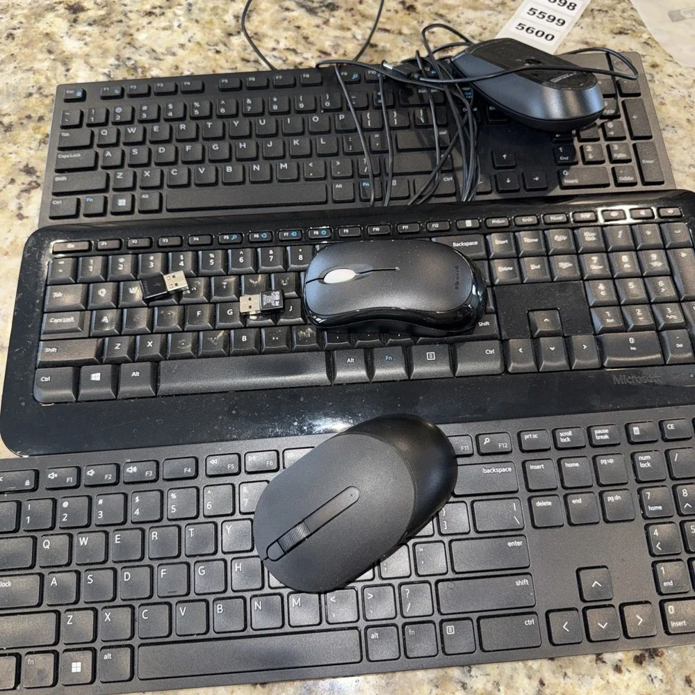 2 Genuine Dell USB W Slim Black Keyboard & Mouse 1 Microsoft Board & Mouse. 5600